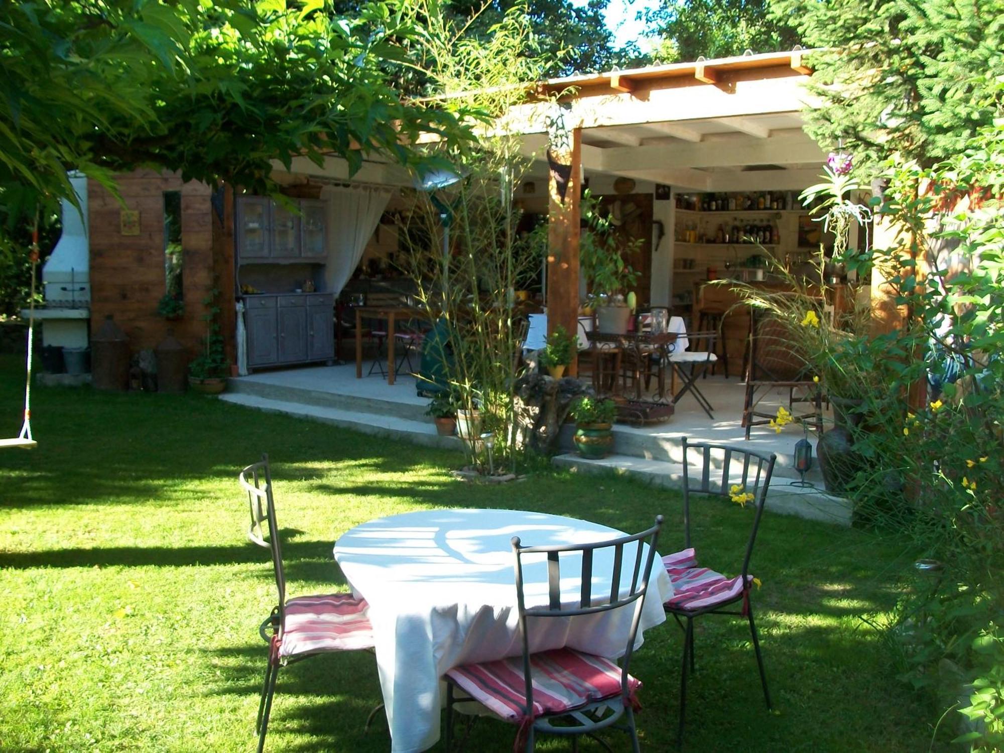 Le Mazet Des Beaujots Hotel Monteux Exterior photo